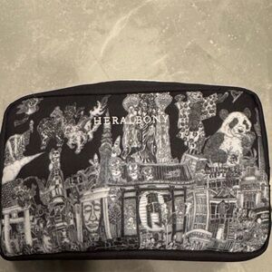 Toiletry Bag with Black and White Japan Design (